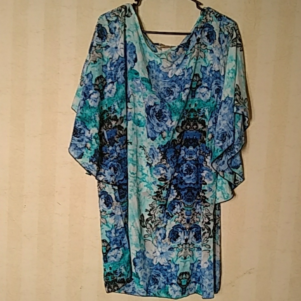 Women's dressy blouse